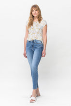 Load image into Gallery viewer, Midrise Vintage Skinny Judy Blue 👖